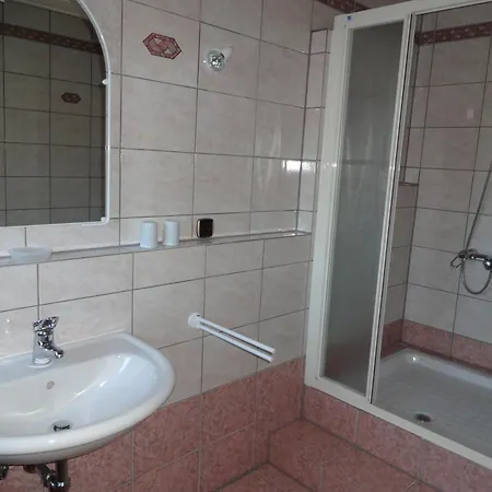 Haus Siebenbruenn - Alpenrose דירה *