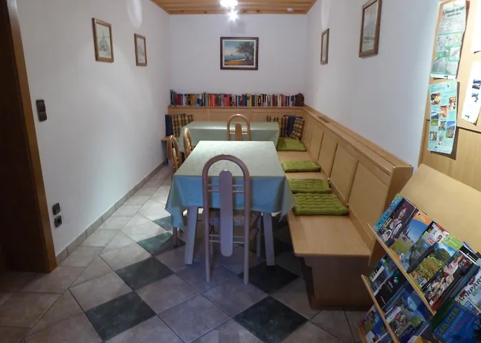 Haus Siebenbruenn - Alpenrose דירה